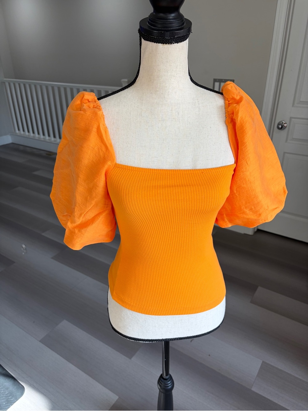 🍊Sandro NWT Orange Ribbed Puff-Sleeve  Body Con Top — Size 0 🧡